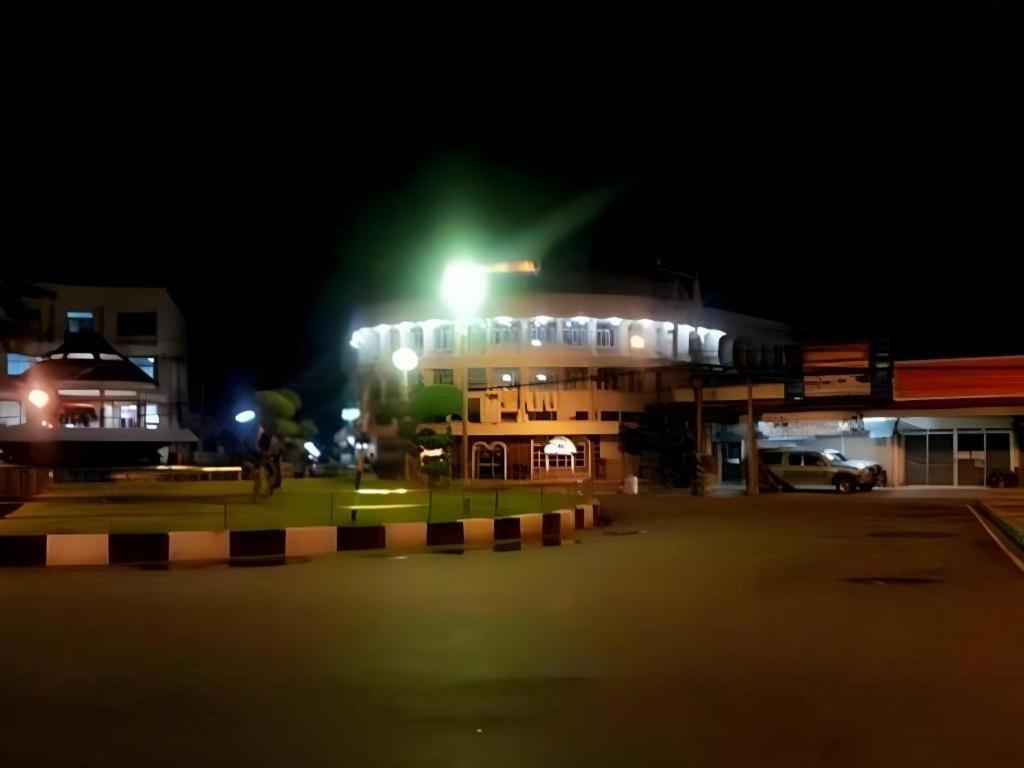 Supak Hotel Kalasin Exteriér fotografie